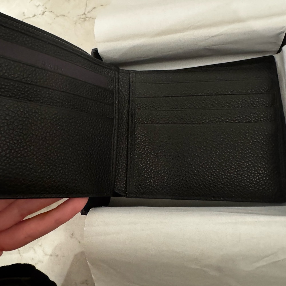 Prada Textured Black Gift Box - Picture 3 of 7